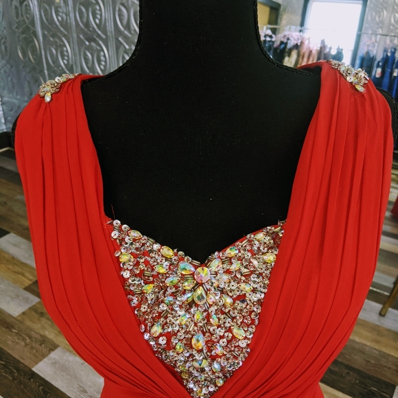 LAST CHANCE Red Gown w/ Beaded Bust - Picture 2 of 3